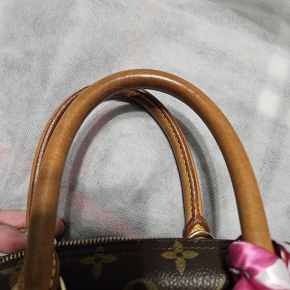 LV deauville bag - Picture 9 of 9